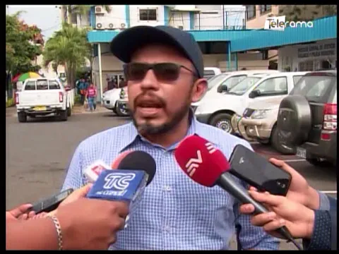 Incidentes entre comerciantes y policías metropolitanos