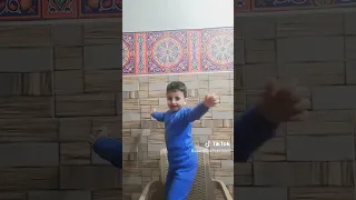 انا كان عندى معزة  دندنها