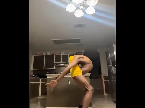My double jointed cousin spent the night at my house πππ§