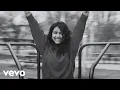 Download Lagu Alessia Cara - Fire