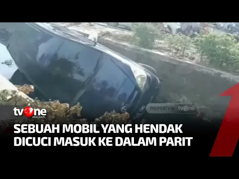 Salah Injak Pedal, Mobil yang Hendak Dicuci Ini Meluncur ke dalam Parit