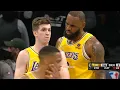 Austin Reaves looked confused as hell when LeBron explaining what Caruso would have done