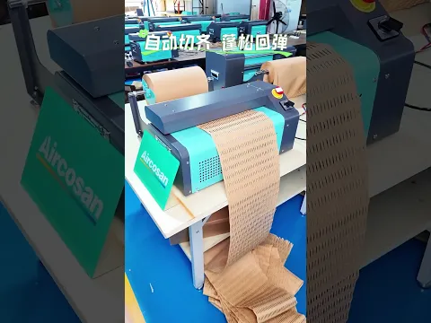 Verzichten Sie auf billige Verkäufe überschüssiger Kartons an Recycler. Stellen Sie mit dem Kartonzerkleinerer-Expander praktisches Polsterpapier aus ungenutzten Kartons her.