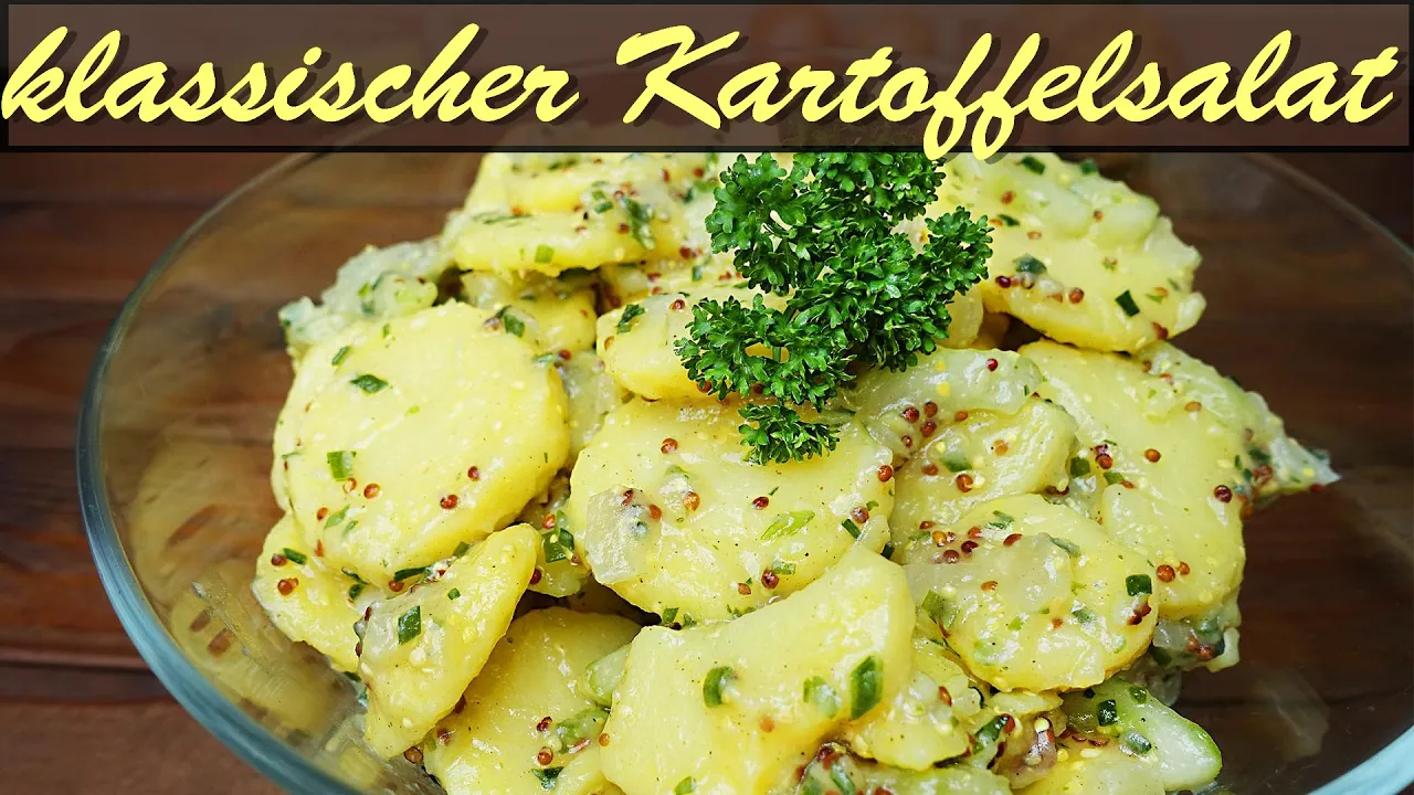 Heute zeige ich euch wie man einen leckeren Kartoffelsalat zubereitet, welcher sich perfekt eignen f. 