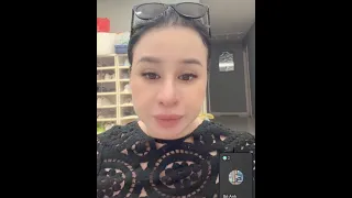 Livestream Hồng Ni Hồng Loan tặng 300 áo