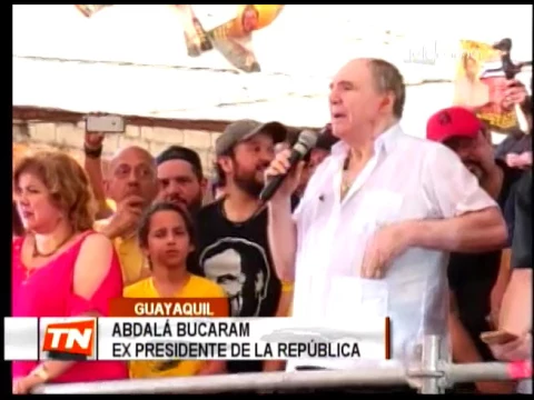Con mitin político Bucaram celebró retorno al Ecuador