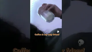 ثابت ليه استخسرت فيا اشوف فحضنك فرحتي 