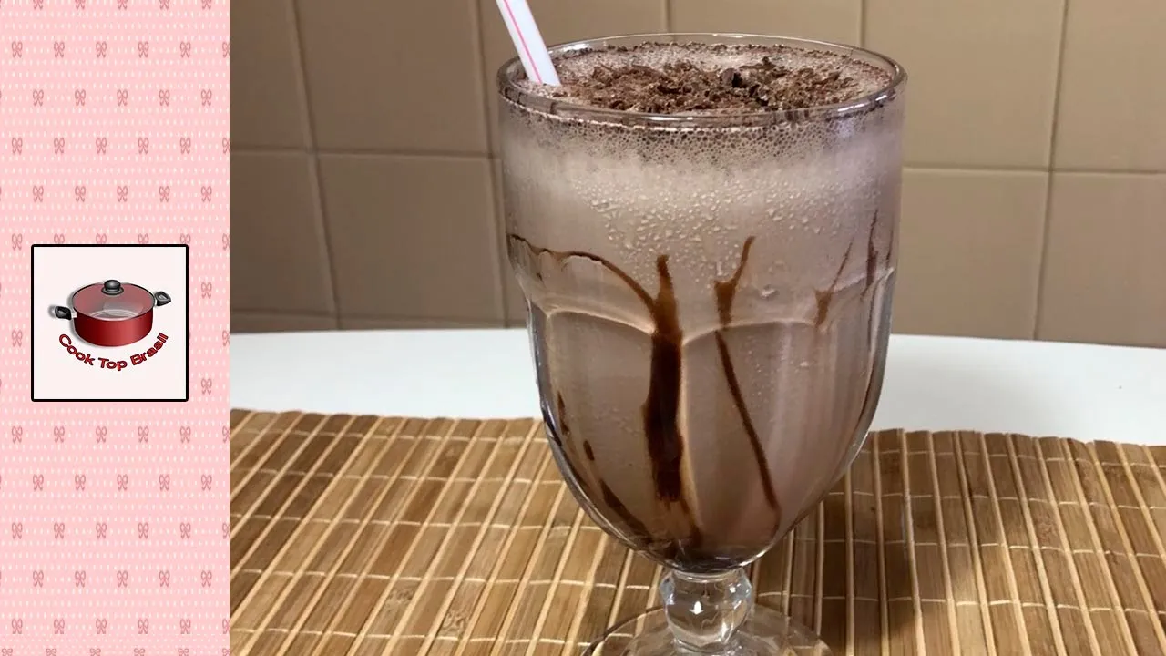 MILKSHAKE DE CHOCOLATE E MORANGO BARATO E FÁCIL. 