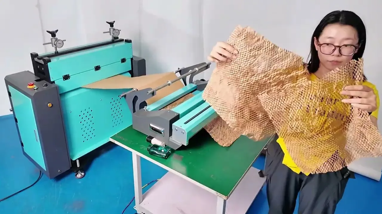 HM50-M Honeycomb paper machine - 视频预览