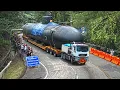 Download Lagu Trucks with Unusual Loads Cross the World's Extreme Roads