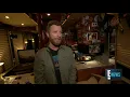 Dierks Bentley Literally Flies Himself Home After Shows | E! Red Carpet & Award Shows