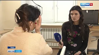 Жительница Ханты-Мансийска, приехавшая на праздники в Омск, может остаться без глаза
