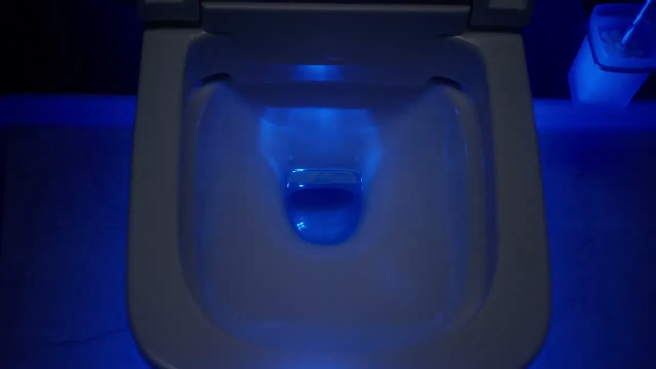 CCCPA1700SC Inspire V2.0 FlashClean Wand-WC spülrandlos mit TouchReel elektronischem E-Sitz, Sitzheizung und Beleuchtung