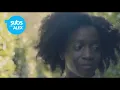 Tom Misch - Beautiful Escape (feat. Zak Abel & flowla) (Lyrics - Sub Español) Official Video