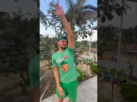MEU AMIGO TÁ ME CONTROLANDO COM O BONECO! #shortsviral