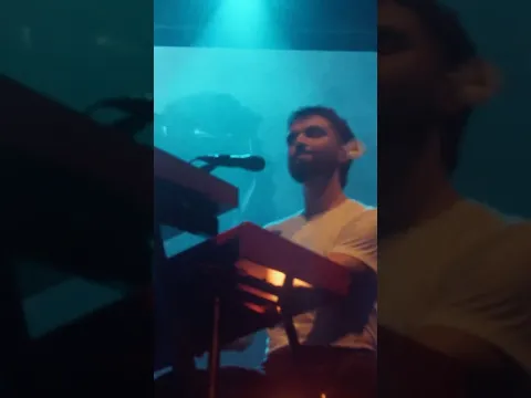 a turnê começou, onde a gente se vê? entre no clima ouvindo encantado na sua plataforma favorita 🌻