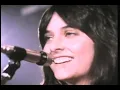 Joan Baez Her Sister Mimi Sing To Prison Inmates They Shed Tears