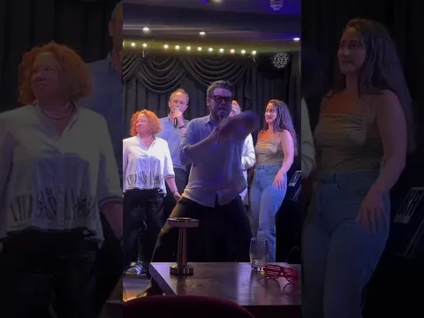 90’lar Pop & Arabesk Quiz Night! 🎤 Londra’da Türk Gecesi | Kim Daha Çok Biliyor?