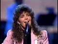 Kathy Mattea   Eighteen Wheels and a Dozen Roses   CAPTIONED
