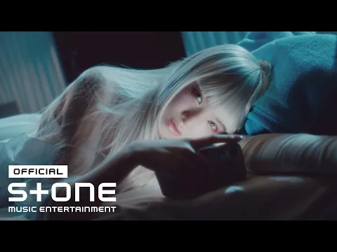 EVERGLOW Zombie 公式動画サムネイル