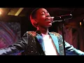 Download Lagu DeCory wins Showtime at the Apollo with a stunning performance of R. Kelly's When a Woman Loves