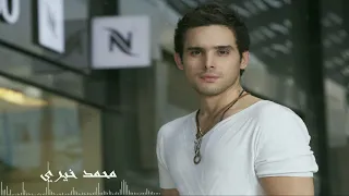                            محمد خيري   بتعصب دندنها