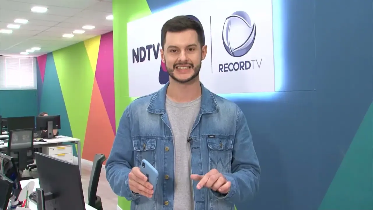 Manifestação se mantém em frente ao batalhão do exército, em Joinville