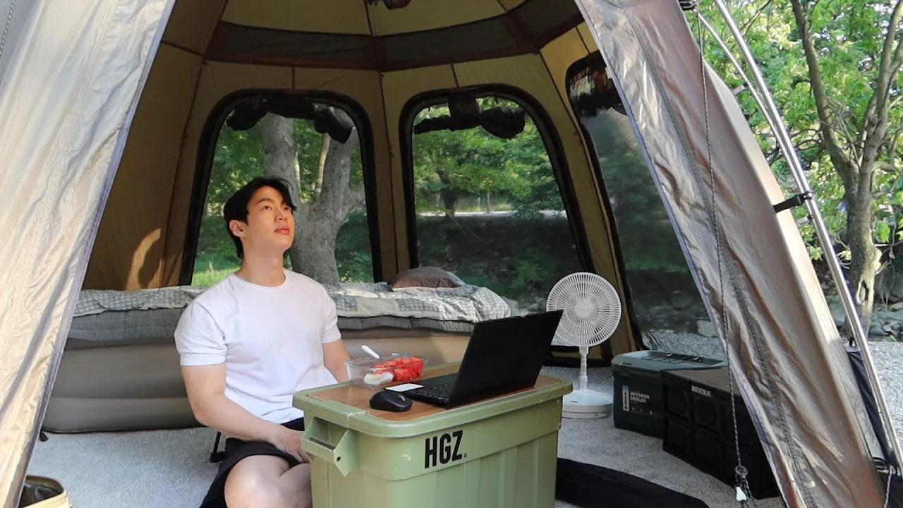 (ENG SUB) 한적한 계곡뷰 캠핑장에서 솔로캠핑ㅣ파닭꼬치 & 어묵, 그리고 소주로 채운 하루ㅣ캠핑 브이로그 썸네일
