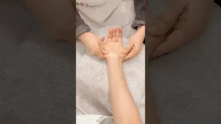 The Hidden Secrets of a Relaxing Manicure Hand Massage