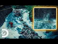 Download Lagu Blowing Up A Giant Boulder To Unleash Hidden Gold In Raging White Water | Gold Rush: White Water