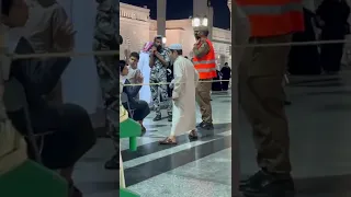 انسانيون بلا حد حقيقيه وليست خيال دندنها