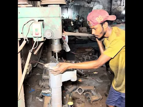 Molten Metal Magic! Scrap Metal Transformed into a Working Hand Pump 🔥