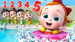خمس أطفال في الحوض يلعبون ليا تشاتشا LiaChaCha 