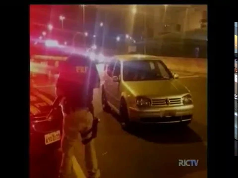 PRF apreende cigarro contrabandeado e prende motorista bêbado com CNH falsa