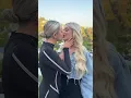 Lesbian kisses - Lesbians Kissing