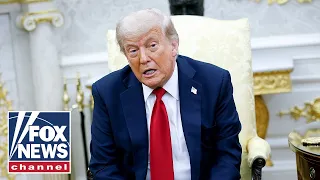 טראמפ שואל שאלות על תיקי התיק של ג פרי אפשטיין 