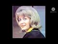 Download Lagu I'M A CHILD OF THE KING - Skeeter Davis