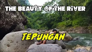 Download College holidays Asep bathes in the TEPUNGAN river while enjoying the beauty of nature MP3