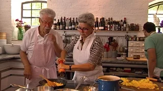 Bratkartoffeln aus gekochten Kartoffeln bilden die Grundlage für den allseits beliebten Pannfisch. U. 