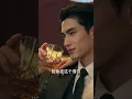宴会厅里宋知晚羊水破裂，丈夫却陪在助理身边！宋知晚亮出旭日继承人身份，抽走资金，踏平许氏。渣男最后人财两空，她转身奔向等她八年的初恋！#短剧 #女频 #cdrama
