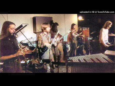 Download MP3 Maneige ► Manège [HQ Audio] Live à l'Évêché 1974