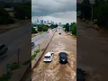 Download Lagu Suasana terjebak arus banjir bandang berlumpur#s