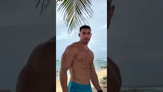 محيط  خلفه  وقوة  كامنة  في داخله      يوتيوب شورتس  شورتس دندنها