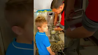 البياع سمح لخلودة يعصر قصب السكر لحالو 