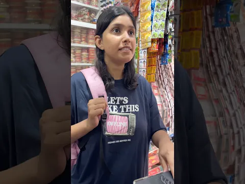 Aaj mummy ko surprise de diya #emotional #emotionalstory #snacks #maa #video #minivlog #shorts