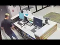 Faux delivery driver steals money from hotel in Dundee