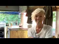 Palestine Texas woman converts old school bus into stylish home Package for KLTV September 2020