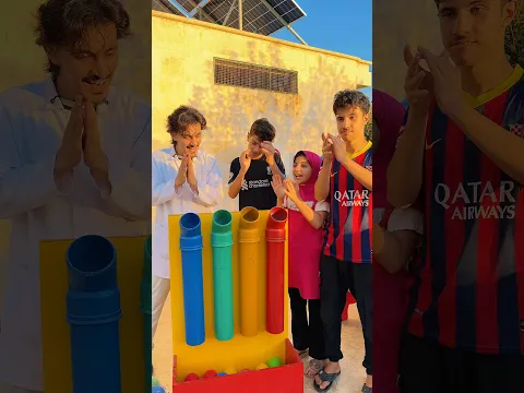 خذ الكرة من ناموسية الأطفال وأدخلها 😍 ولمفاجأة !!!