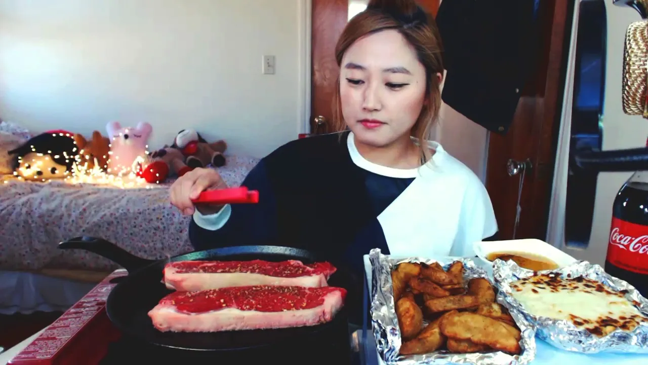 NY Strip Steak  + Potato Wedges    MUKBANG