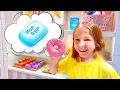 Download Lagu Nastya prueba dulces que no son lo que parecen